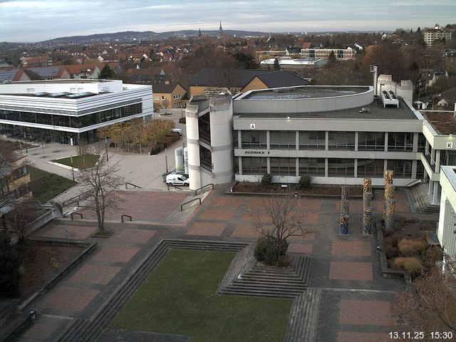 Foto der Webcam: Verwaltungsgeb&auml;ude, Innenhof mit Audimax, H&ouml;rsaal-Geb&auml;ude 1