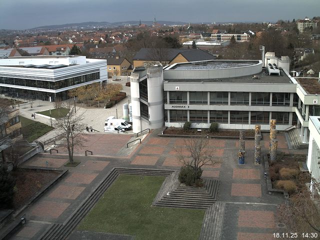 Foto der Webcam: Verwaltungsgeb&auml;ude, Innenhof mit Audimax, H&ouml;rsaal-Geb&auml;ude 1