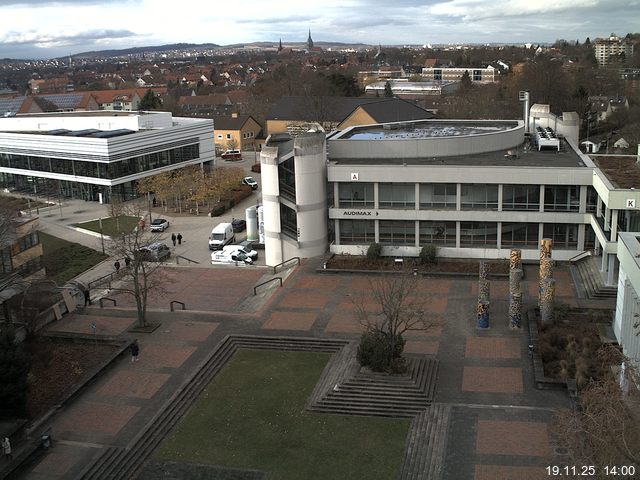 Foto der Webcam: Verwaltungsgeb&auml;ude, Innenhof mit Audimax, H&ouml;rsaal-Geb&auml;ude 1