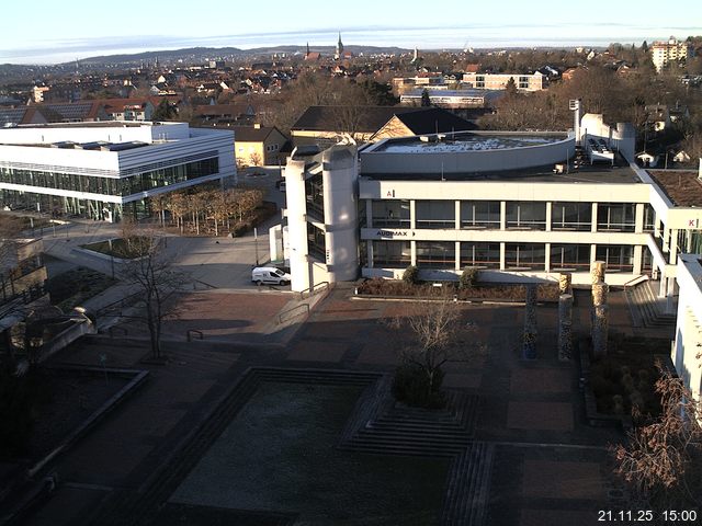 Foto der Webcam: Verwaltungsgeb&auml;ude, Innenhof mit Audimax, H&ouml;rsaal-Geb&auml;ude 1