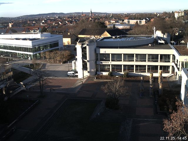 Foto der Webcam: Verwaltungsgeb&auml;ude, Innenhof mit Audimax, H&ouml;rsaal-Geb&auml;ude 1