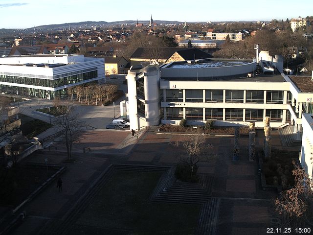 Foto der Webcam: Verwaltungsgeb&auml;ude, Innenhof mit Audimax, H&ouml;rsaal-Geb&auml;ude 1
