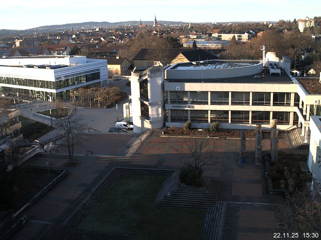 Foto der Webcam: Verwaltungsgeb&auml;ude, Innenhof mit Audimax, H&ouml;rsaal-Geb&auml;ude 1