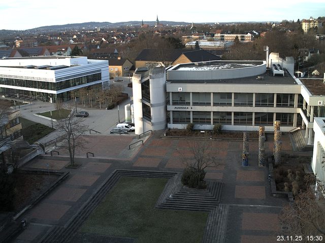 Foto der Webcam: Verwaltungsgeb&auml;ude, Innenhof mit Audimax, H&ouml;rsaal-Geb&auml;ude 1