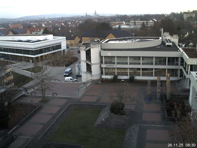 Foto der Webcam: Verwaltungsgeb&auml;ude, Innenhof mit Audimax, H&ouml;rsaal-Geb&auml;ude 1