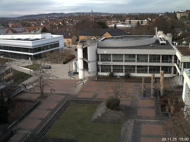 Foto der Webcam: Verwaltungsgeb&auml;ude, Innenhof mit Audimax, H&ouml;rsaal-Geb&auml;ude 1