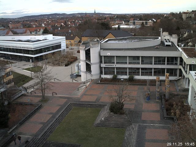 Foto der Webcam: Verwaltungsgeb&auml;ude, Innenhof mit Audimax, H&ouml;rsaal-Geb&auml;ude 1