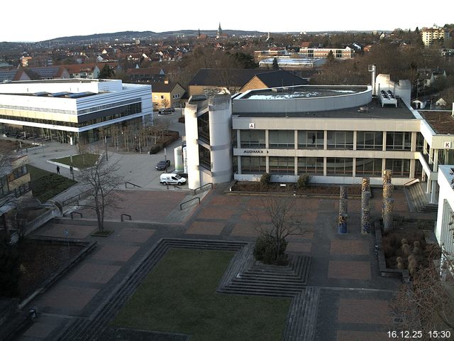 Foto der Webcam: Verwaltungsgeb&auml;ude, Innenhof mit Audimax, H&ouml;rsaal-Geb&auml;ude 1