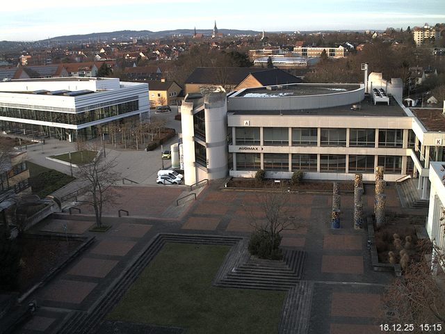Foto der Webcam: Verwaltungsgeb&auml;ude, Innenhof mit Audimax, H&ouml;rsaal-Geb&auml;ude 1