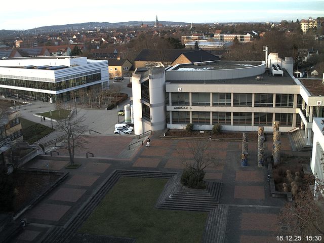 Foto der Webcam: Verwaltungsgeb&auml;ude, Innenhof mit Audimax, H&ouml;rsaal-Geb&auml;ude 1