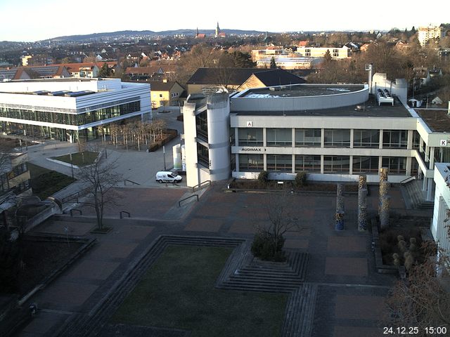 Foto der Webcam: Verwaltungsgeb&auml;ude, Innenhof mit Audimax, H&ouml;rsaal-Geb&auml;ude 1
