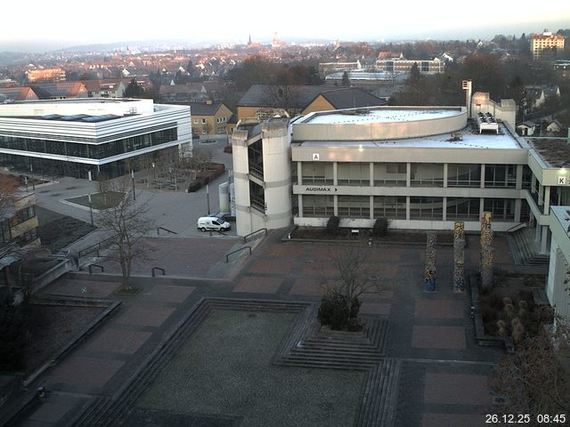 Foto der Webcam: Verwaltungsgeb&auml;ude, Innenhof mit Audimax, H&ouml;rsaal-Geb&auml;ude 1