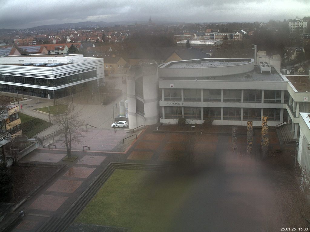 Foto der Webcam: Verwaltungsgeb&auml;ude, Innenhof mit Audimax, H&ouml;rsaal-Geb&auml;ude 1