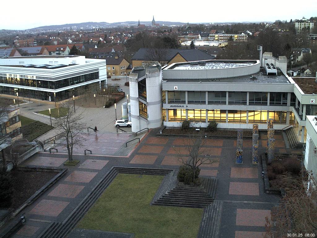 Foto der Webcam: Verwaltungsgeb&auml;ude, Innenhof mit Audimax, H&ouml;rsaal-Geb&auml;ude 1