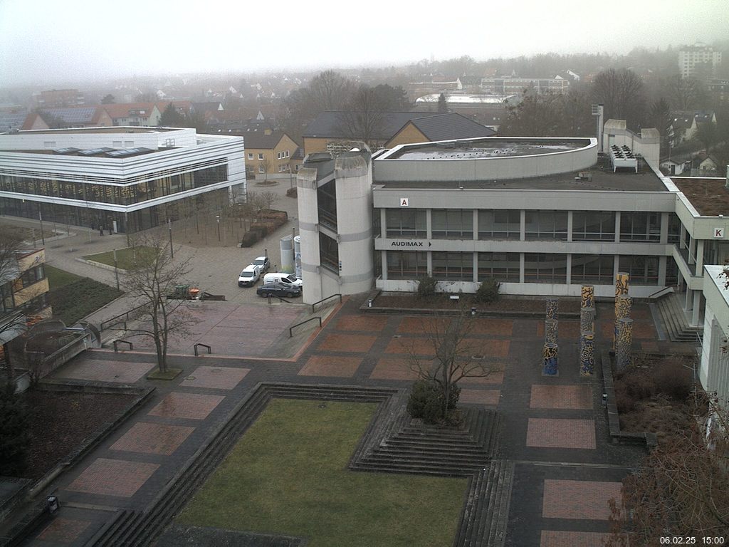 Foto der Webcam: Verwaltungsgeb&auml;ude, Innenhof mit Audimax, H&ouml;rsaal-Geb&auml;ude 1
