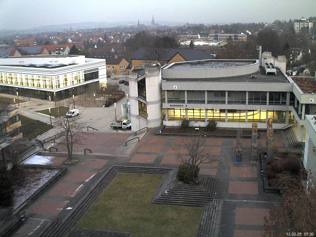 Foto der Webcam: Verwaltungsgeb&auml;ude, Innenhof mit Audimax, H&ouml;rsaal-Geb&auml;ude 1