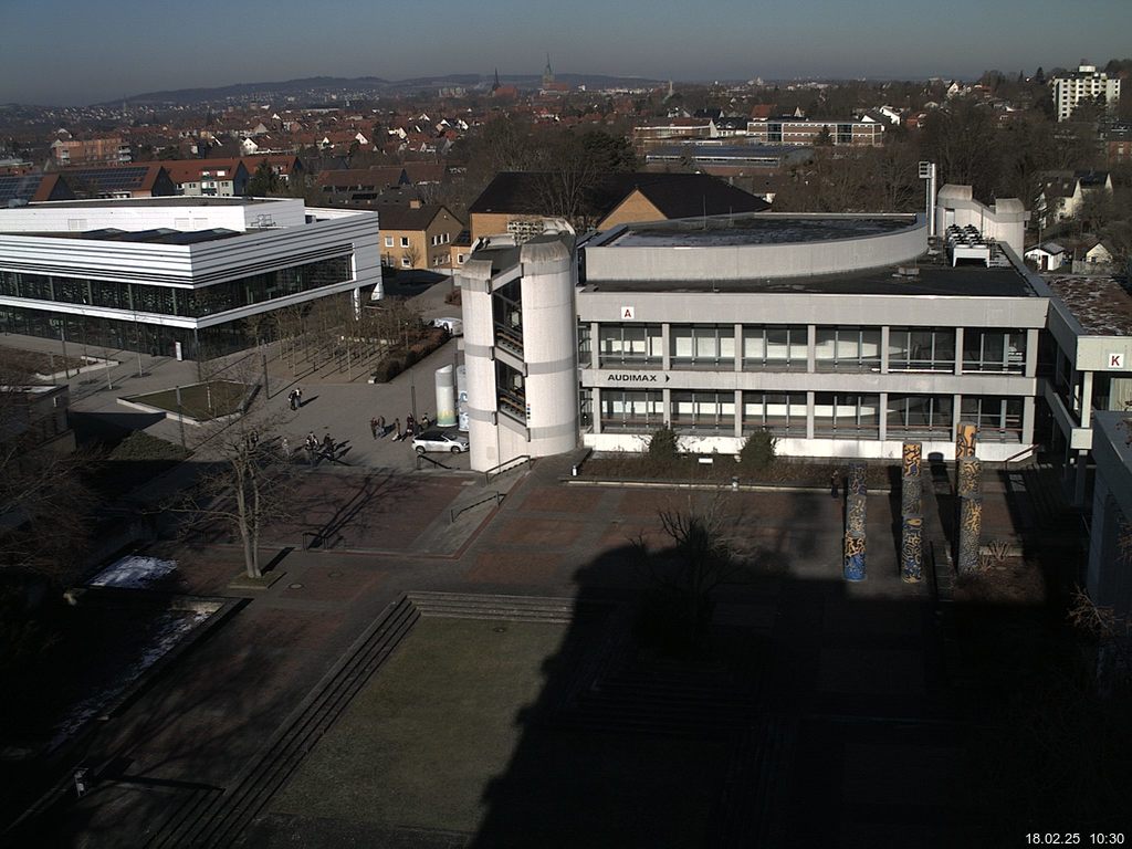 Foto der Webcam: Verwaltungsgeb&auml;ude, Innenhof mit Audimax, H&ouml;rsaal-Geb&auml;ude 1
