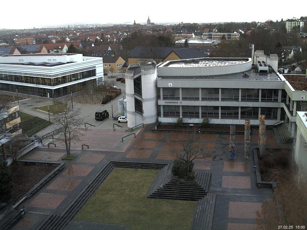 Foto der Webcam: Verwaltungsgeb&auml;ude, Innenhof mit Audimax, H&ouml;rsaal-Geb&auml;ude 1