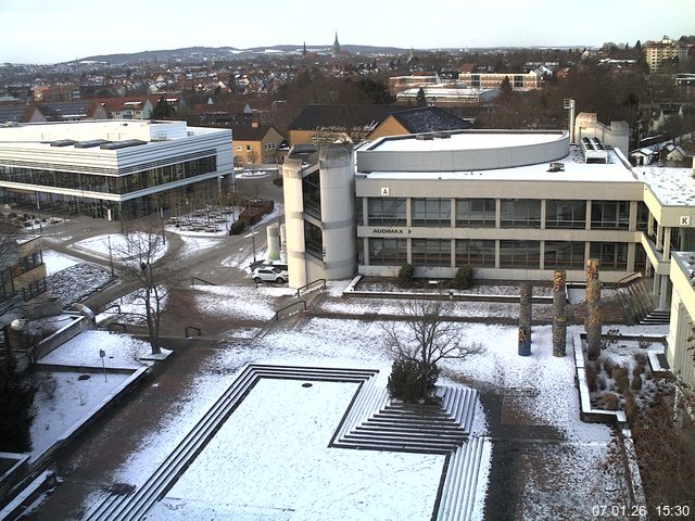 Foto der Webcam: Verwaltungsgeb&auml;ude, Innenhof mit Audimax, H&ouml;rsaal-Geb&auml;ude 1