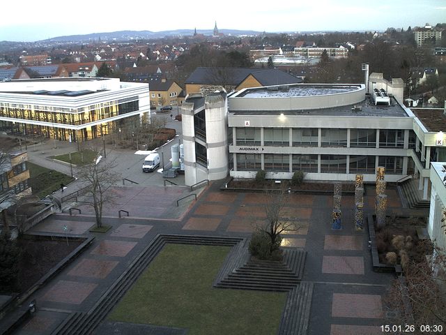 Foto der Webcam: Verwaltungsgeb&auml;ude, Innenhof mit Audimax, H&ouml;rsaal-Geb&auml;ude 1