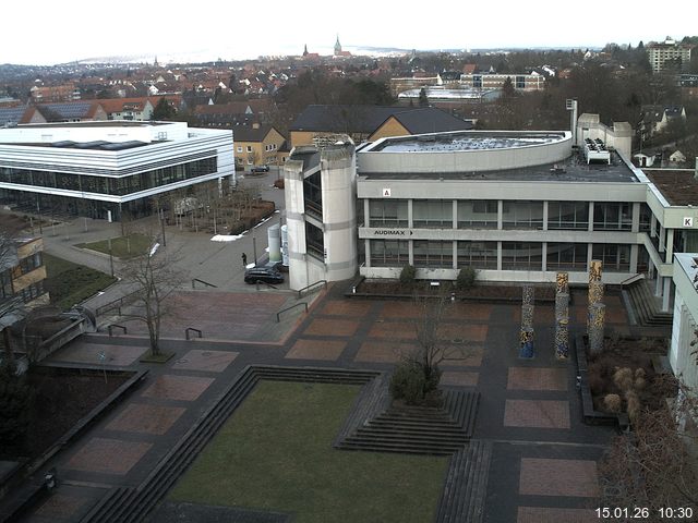 Foto der Webcam: Verwaltungsgeb&auml;ude, Innenhof mit Audimax, H&ouml;rsaal-Geb&auml;ude 1