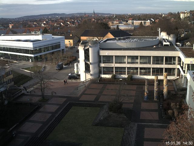 Foto der Webcam: Verwaltungsgeb&auml;ude, Innenhof mit Audimax, H&ouml;rsaal-Geb&auml;ude 1