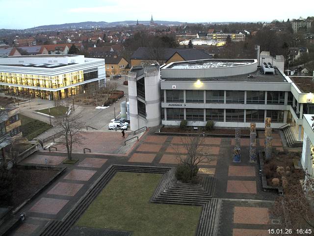 Foto der Webcam: Verwaltungsgeb&auml;ude, Innenhof mit Audimax, H&ouml;rsaal-Geb&auml;ude 1