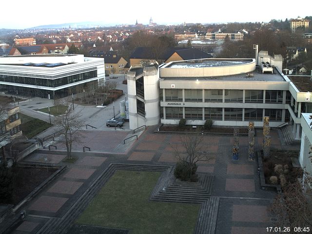 Foto der Webcam: Verwaltungsgeb&auml;ude, Innenhof mit Audimax, H&ouml;rsaal-Geb&auml;ude 1