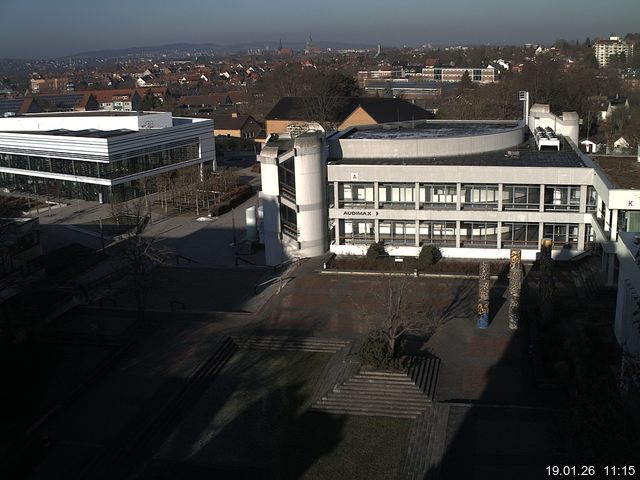Foto der Webcam: Verwaltungsgeb&auml;ude, Innenhof mit Audimax, H&ouml;rsaal-Geb&auml;ude 1