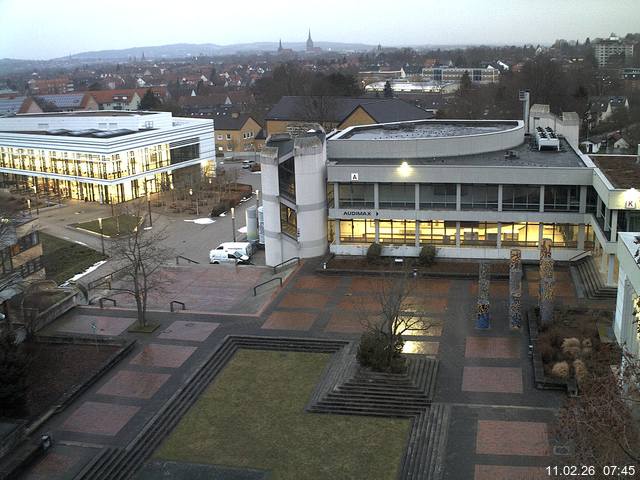 Foto der Webcam: Verwaltungsgeb&auml;ude, Innenhof mit Audimax, H&ouml;rsaal-Geb&auml;ude 1