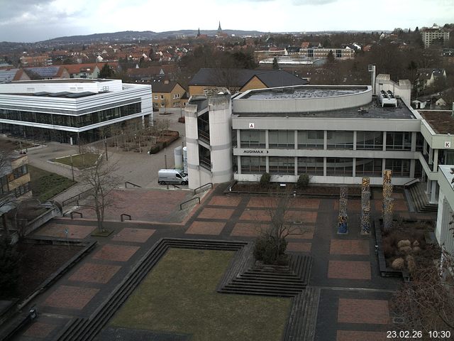 Foto der Webcam: Verwaltungsgeb&auml;ude, Innenhof mit Audimax, H&ouml;rsaal-Geb&auml;ude 1