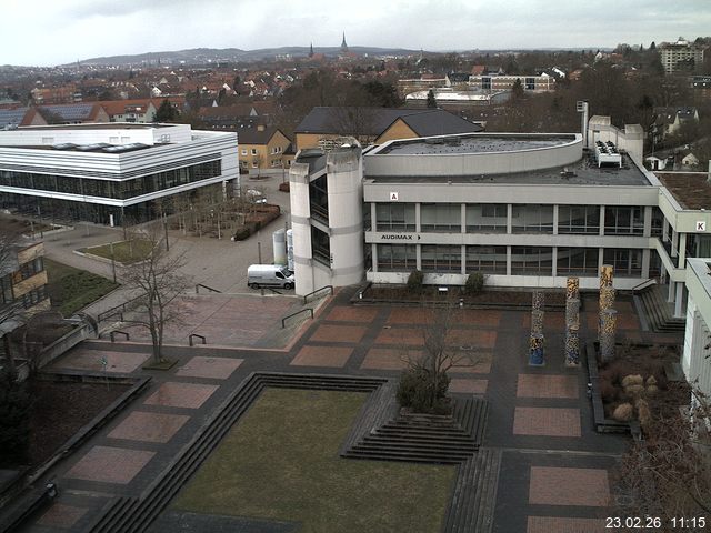 Foto der Webcam: Verwaltungsgeb&auml;ude, Innenhof mit Audimax, H&ouml;rsaal-Geb&auml;ude 1