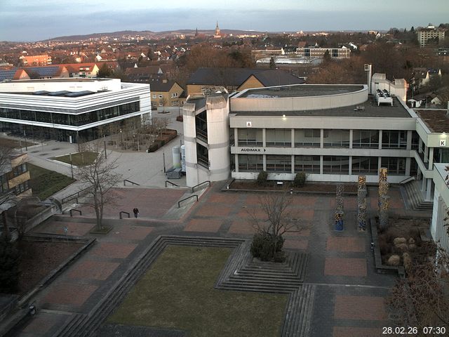 Foto der Webcam: Verwaltungsgeb&auml;ude, Innenhof mit Audimax, H&ouml;rsaal-Geb&auml;ude 1