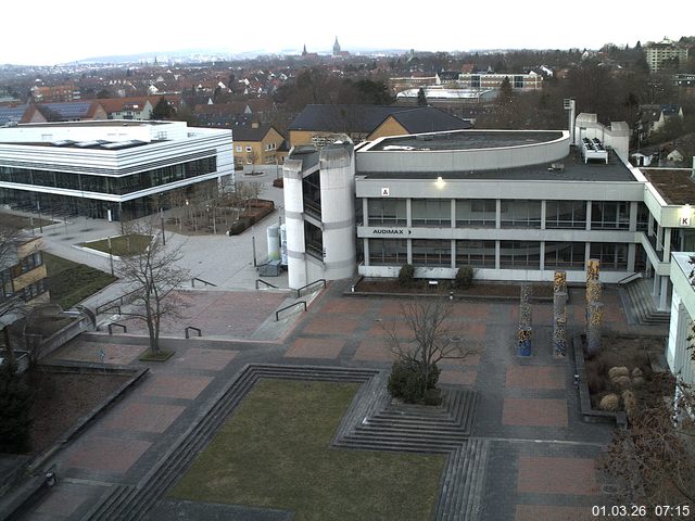 Foto der Webcam: Verwaltungsgeb&auml;ude, Innenhof mit Audimax, H&ouml;rsaal-Geb&auml;ude 1