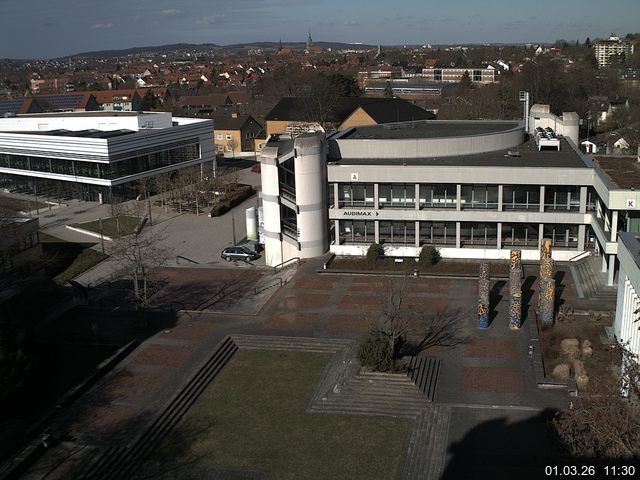Foto der Webcam: Verwaltungsgeb&auml;ude, Innenhof mit Audimax, H&ouml;rsaal-Geb&auml;ude 1