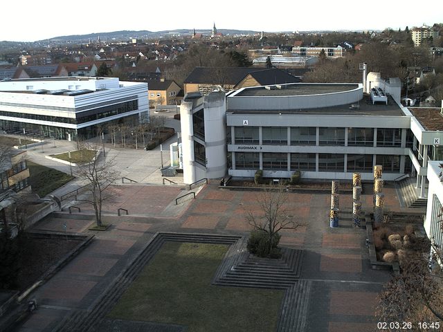 Foto der Webcam: Verwaltungsgeb&auml;ude, Innenhof mit Audimax, H&ouml;rsaal-Geb&auml;ude 1