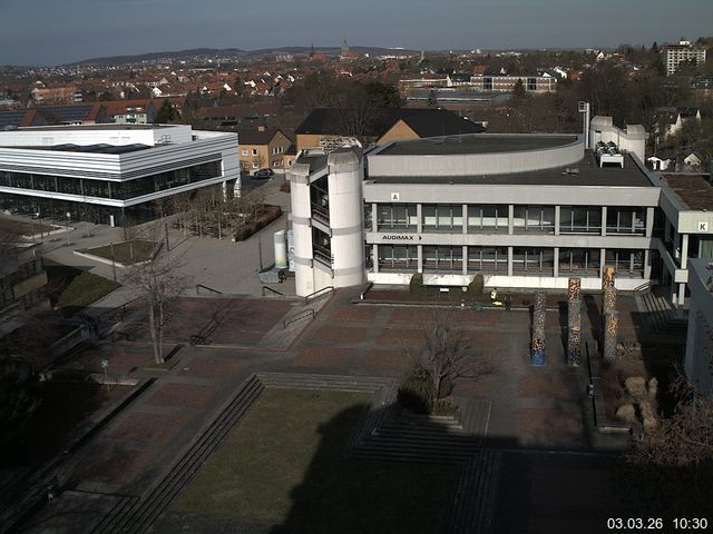 Foto der Webcam: Verwaltungsgeb&auml;ude, Innenhof mit Audimax, H&ouml;rsaal-Geb&auml;ude 1