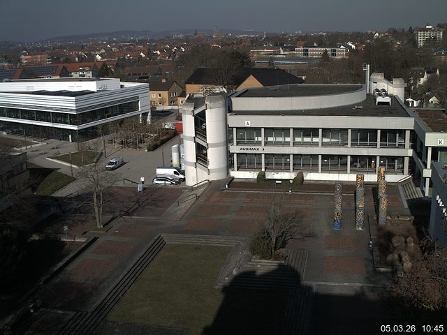 Foto der Webcam: Verwaltungsgeb&auml;ude, Innenhof mit Audimax, H&ouml;rsaal-Geb&auml;ude 1