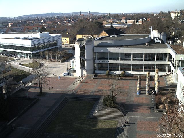 Foto der Webcam: Verwaltungsgeb&auml;ude, Innenhof mit Audimax, H&ouml;rsaal-Geb&auml;ude 1