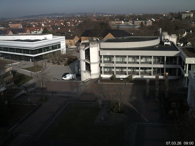 Foto der Webcam: Verwaltungsgeb&auml;ude, Innenhof mit Audimax, H&ouml;rsaal-Geb&auml;ude 1