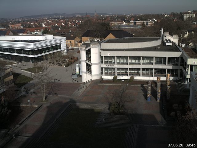 Foto der Webcam: Verwaltungsgeb&auml;ude, Innenhof mit Audimax, H&ouml;rsaal-Geb&auml;ude 1