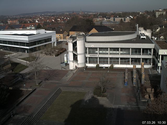 Foto der Webcam: Verwaltungsgeb&auml;ude, Innenhof mit Audimax, H&ouml;rsaal-Geb&auml;ude 1