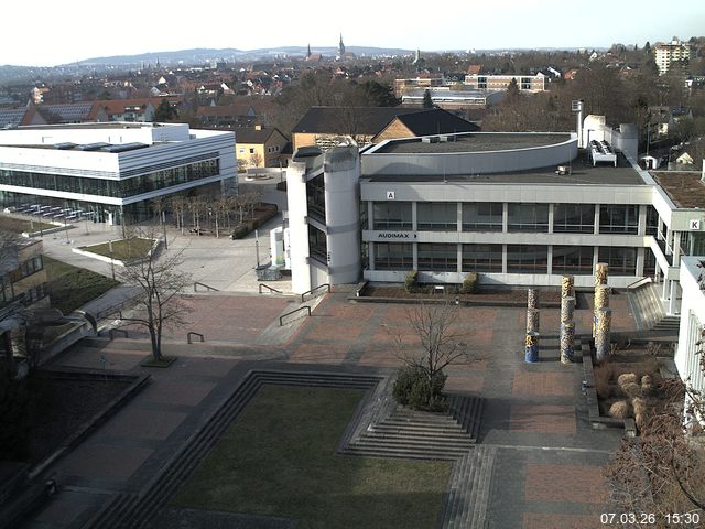 Foto der Webcam: Verwaltungsgeb&auml;ude, Innenhof mit Audimax, H&ouml;rsaal-Geb&auml;ude 1