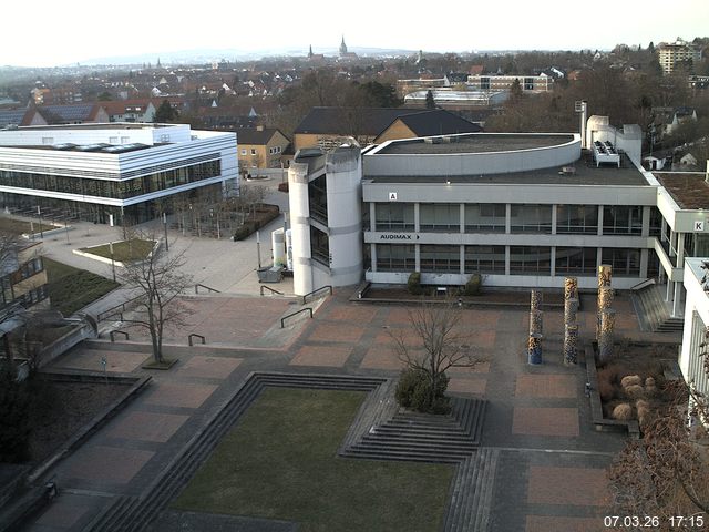 Foto der Webcam: Verwaltungsgeb&auml;ude, Innenhof mit Audimax, H&ouml;rsaal-Geb&auml;ude 1