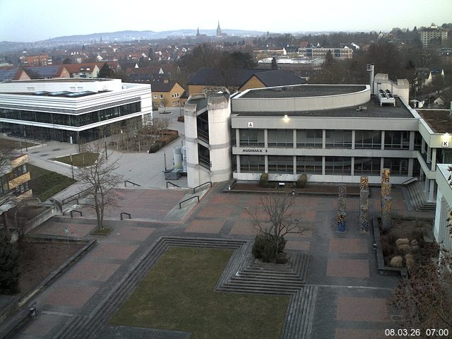 Foto der Webcam: Verwaltungsgeb&auml;ude, Innenhof mit Audimax, H&ouml;rsaal-Geb&auml;ude 1