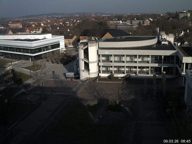 Foto der Webcam: Verwaltungsgeb&auml;ude, Innenhof mit Audimax, H&ouml;rsaal-Geb&auml;ude 1