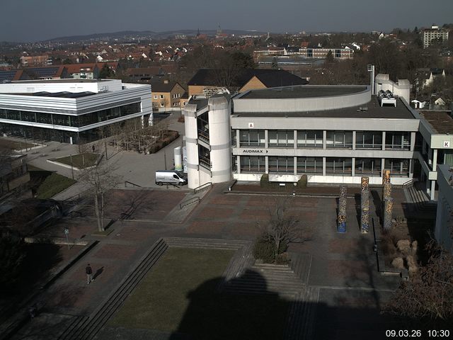 Foto der Webcam: Verwaltungsgeb&auml;ude, Innenhof mit Audimax, H&ouml;rsaal-Geb&auml;ude 1