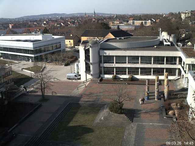 Foto der Webcam: Verwaltungsgeb&auml;ude, Innenhof mit Audimax, H&ouml;rsaal-Geb&auml;ude 1