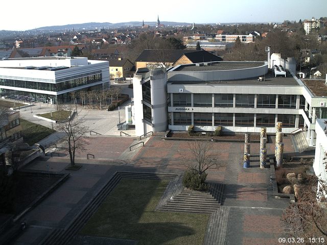 Foto der Webcam: Verwaltungsgeb&auml;ude, Innenhof mit Audimax, H&ouml;rsaal-Geb&auml;ude 1
