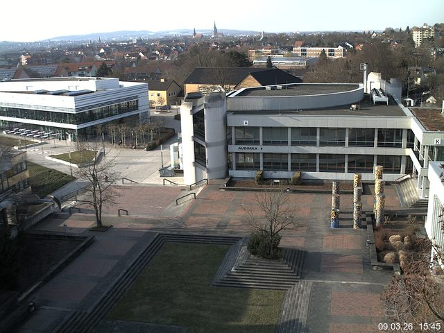 Foto der Webcam: Verwaltungsgeb&auml;ude, Innenhof mit Audimax, H&ouml;rsaal-Geb&auml;ude 1